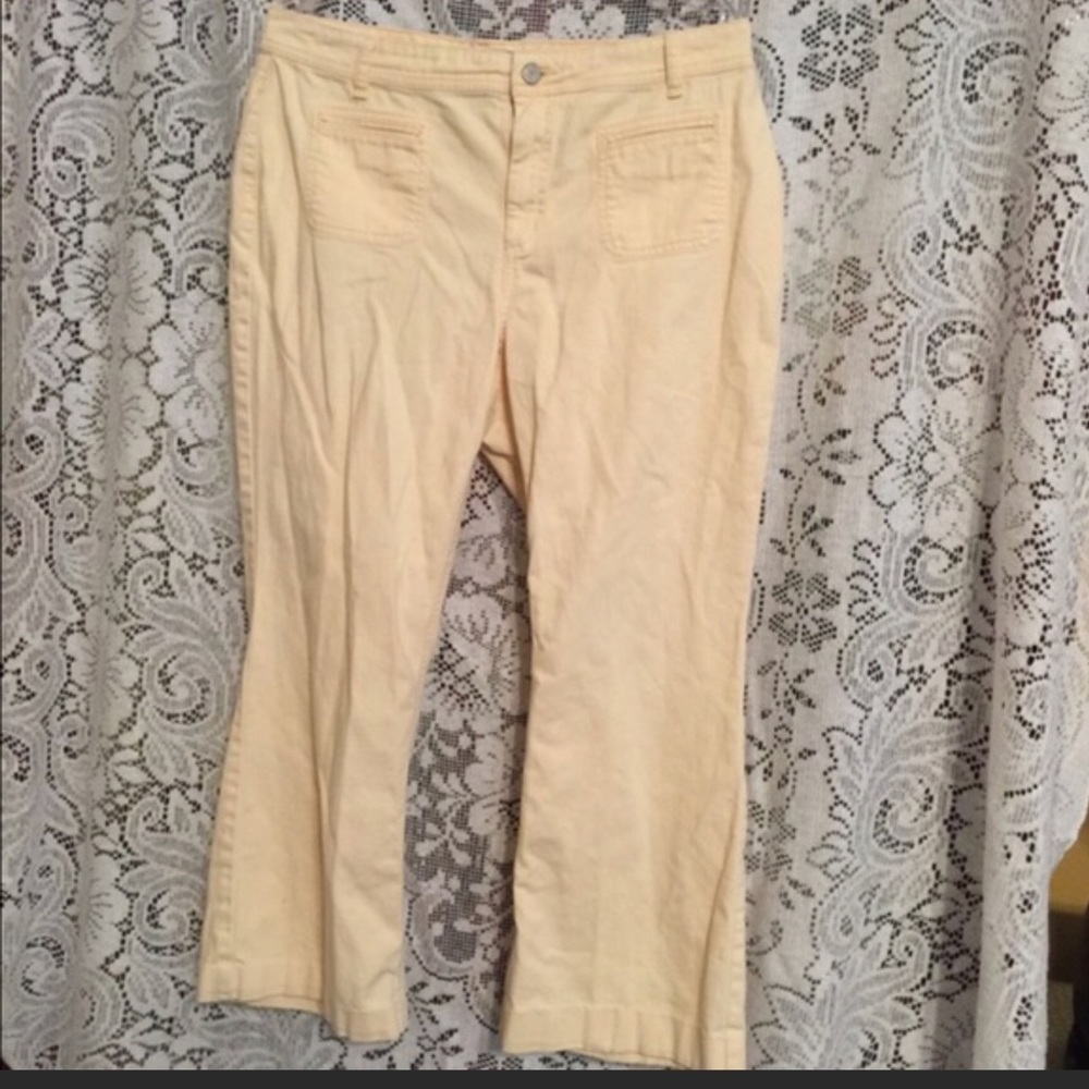 Chicos jeans pastel yellow size 2.5 (12-14)